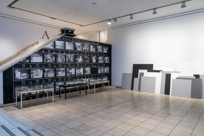 Ausstellungsansichten der Installation 