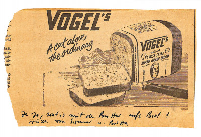 Zeitungsausschnitt mit Werbeanzeige für Vogel's Brot und handgeschriebenen Grüßen